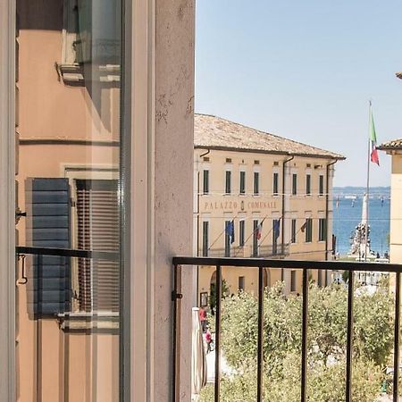 In Piazza Appartamento Con Vista Lazise Buitenkant foto