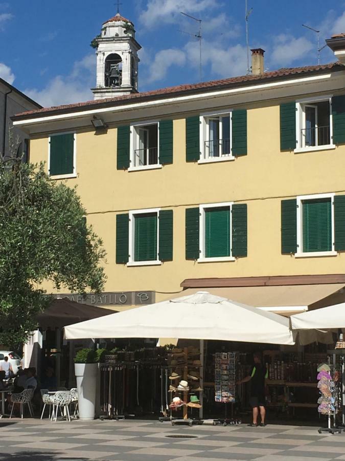 In Piazza Appartamento Con Vista Lazise Buitenkant foto